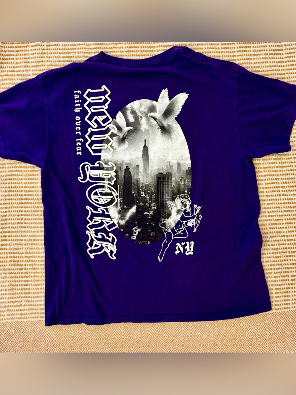 Poison Unisex New York Cherub Doves Tee NWOT 100% Cotton
